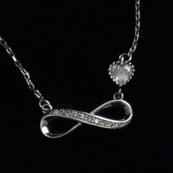 Michael Todd Hello Beautiful Sterling Silver Forever Necklace New in Box - Picture 5 of 7